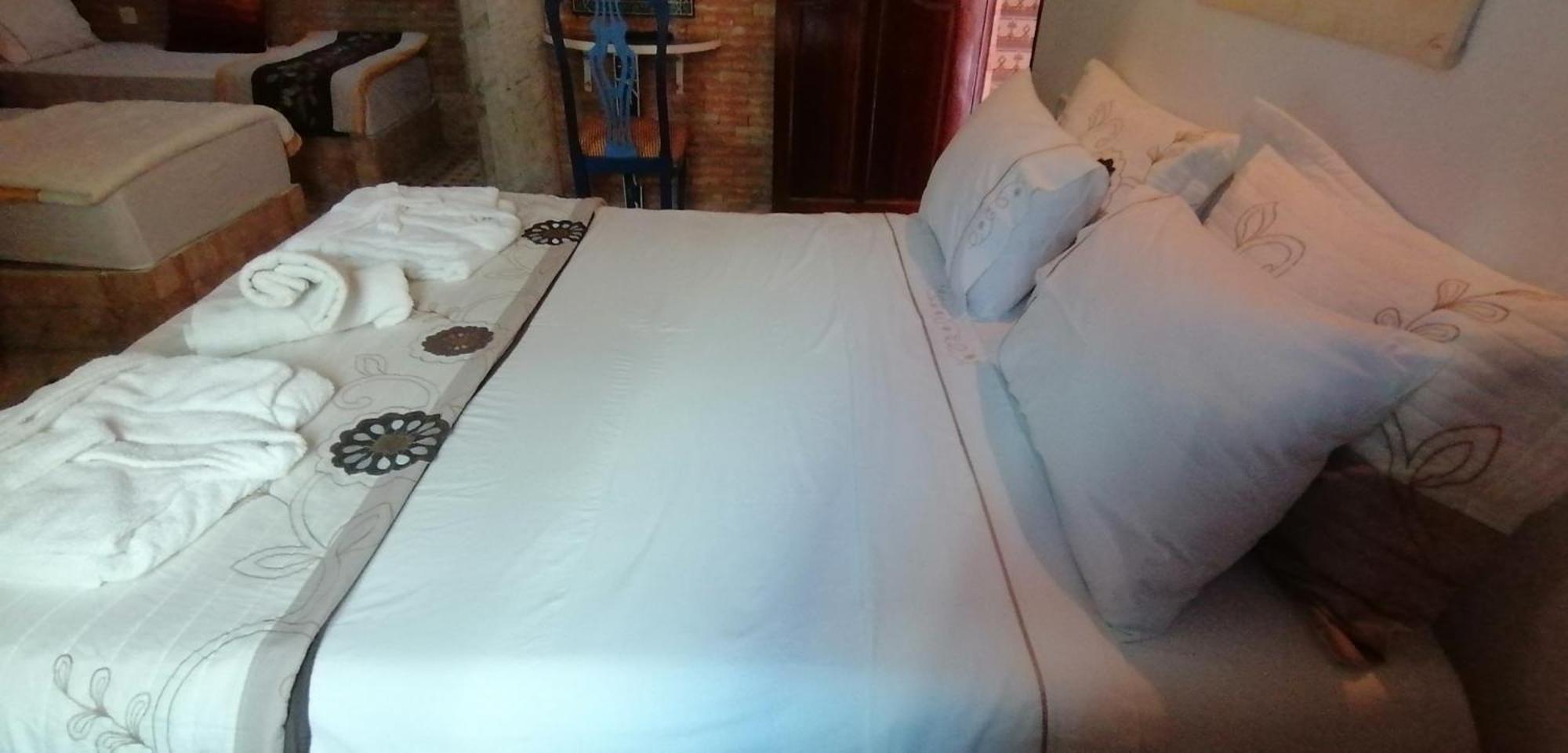 Hotel Pasta Plaza à Assilah Chambre photo