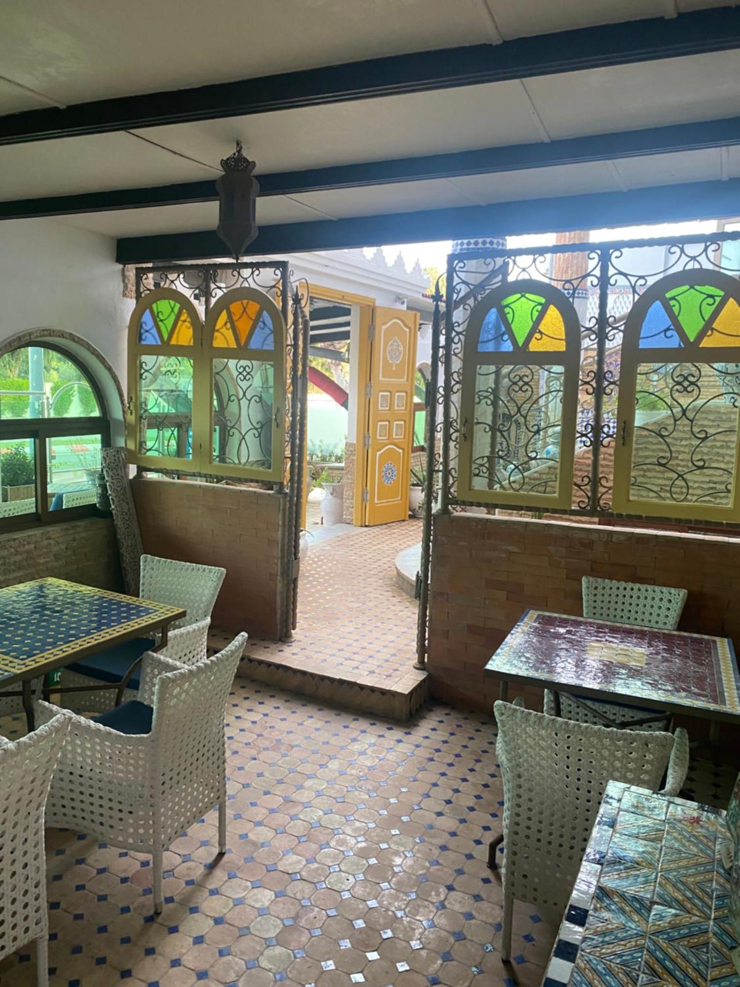 Hotel Pasta Plaza à Assilah Extérieur photo