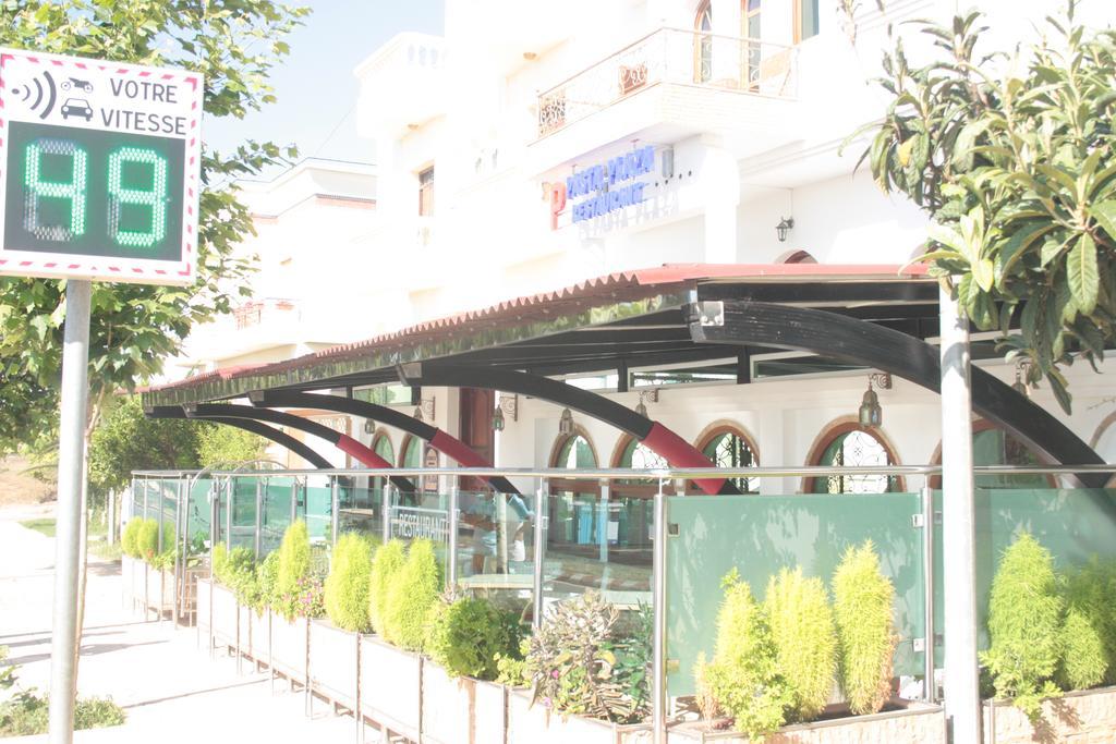 Hotel Pasta Plaza à Assilah Extérieur photo