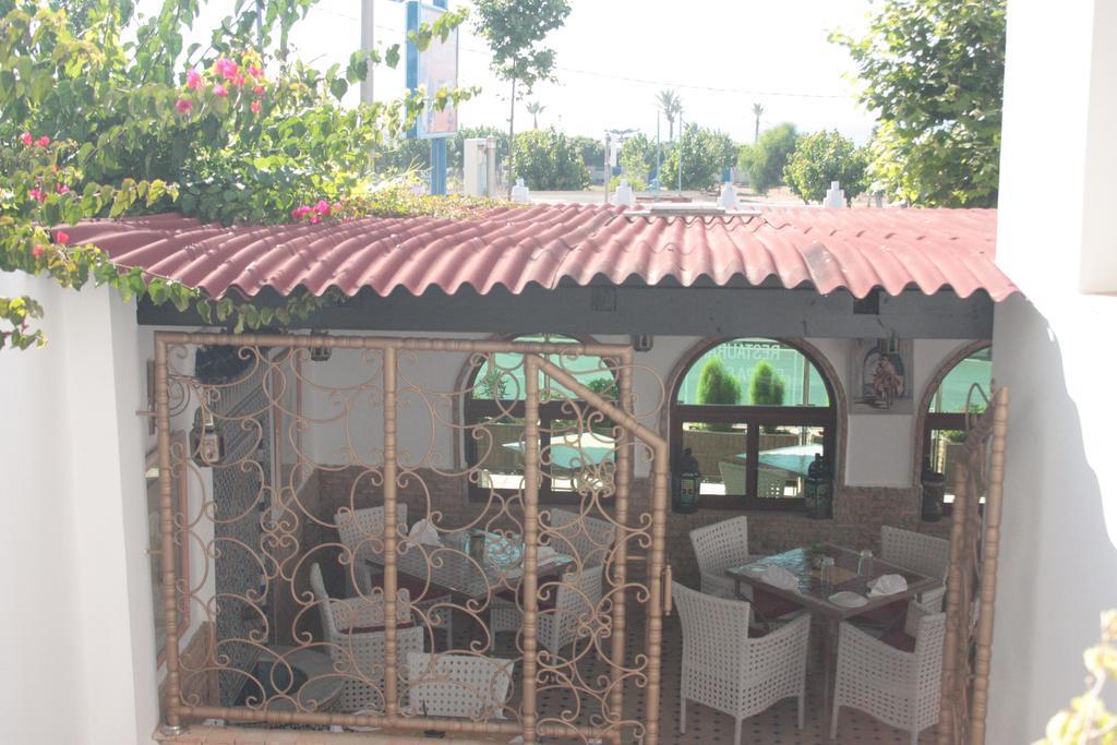 Hotel Pasta Plaza à Assilah Extérieur photo