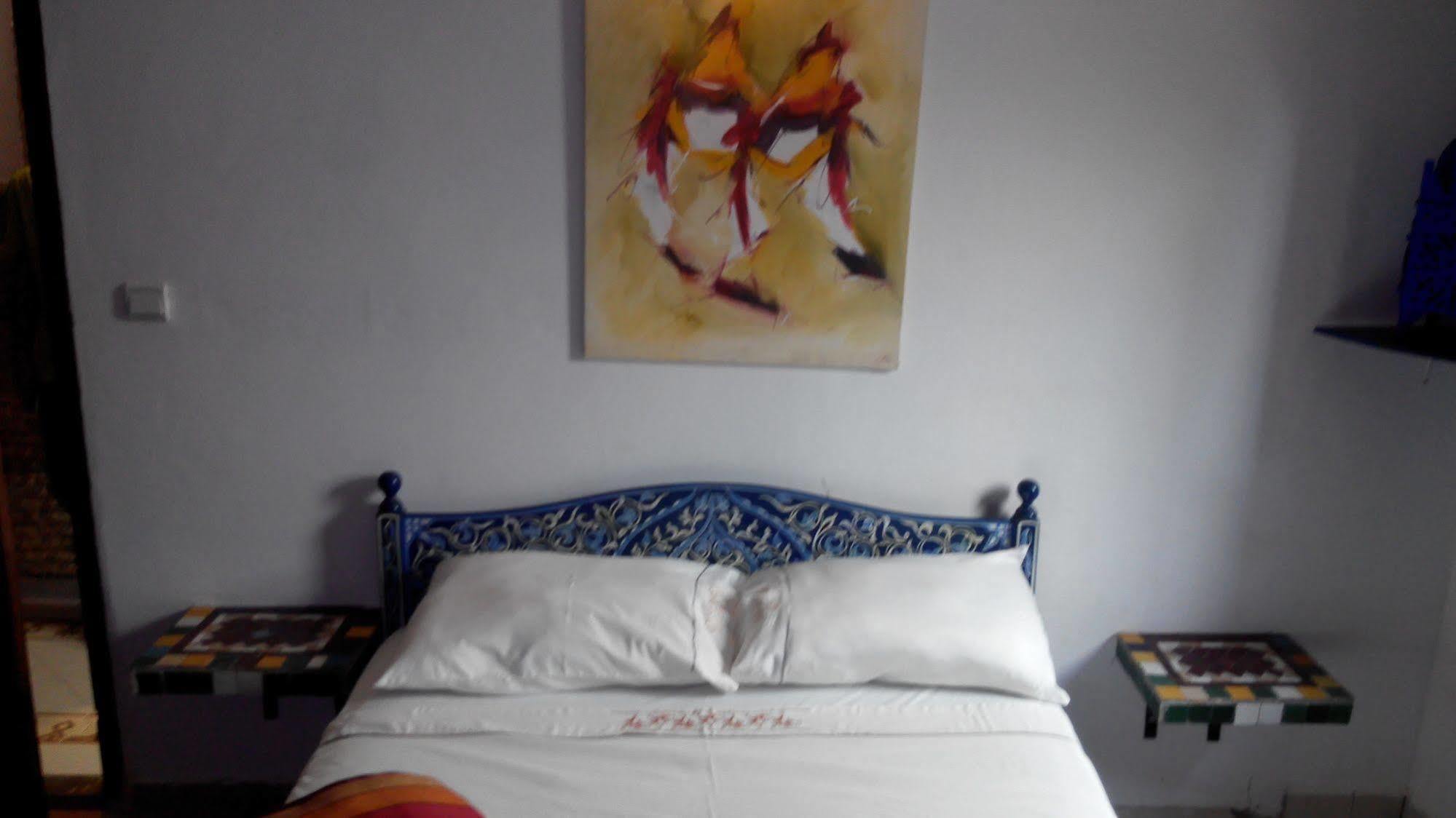 Hotel Pasta Plaza à Assilah Extérieur photo